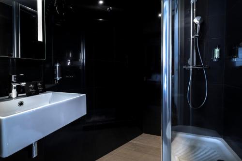 Habitación Doble Clásica del hotel Marais HÔme. Foto 4