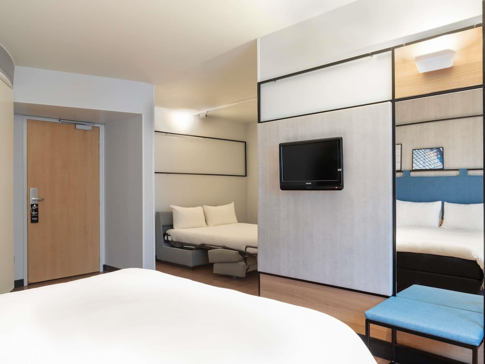 Habitación estándar doble, 1 cama doble con sofá cama (and 1 sofa) del hotel Ibis Paris CDG Airport