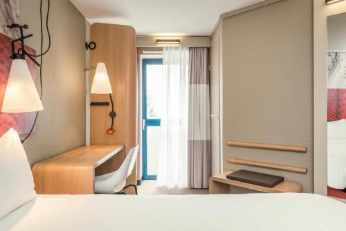 Habitación Doble Estándar del hotel Ibis Gare Montparnasse 15eme. Foto 8