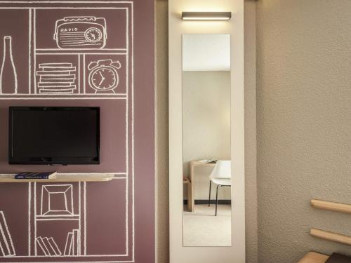 Habitación Individual Estándar del hotel Ibis Gare Montparnasse 15eme. Foto 2