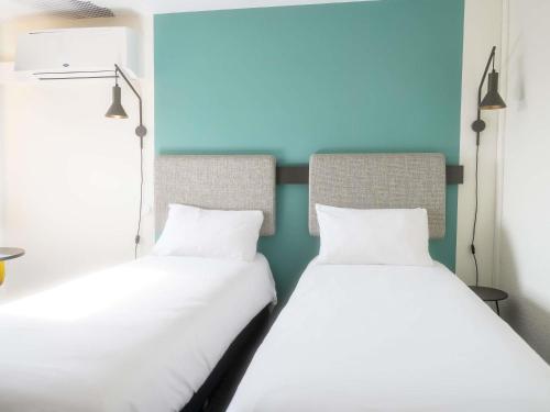 Habitación Doble Estándar - 2 camas del hotel Ibis Nice Centre Gare. Foto 1