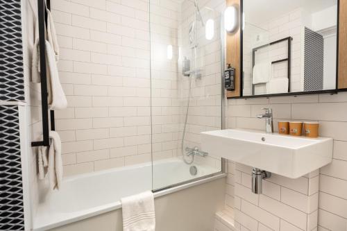 Habitación Estándar con 1 cama doble del hotel Ibis Paris Porte De Vanves Parc Des Expositions. Foto 7