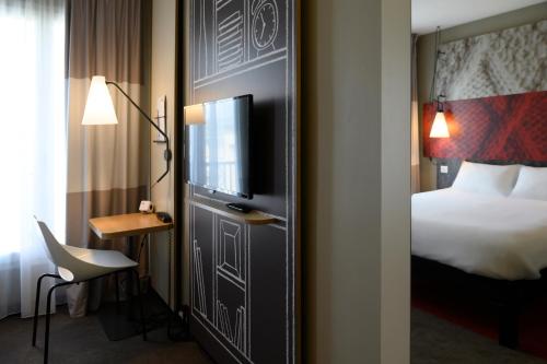 Habitación Doble Estándar del hotel Ibis Tour Montparnasse 15eme. Foto 6