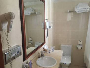 Habitación doble Económica del hotel MS Tropicana. Foto 4