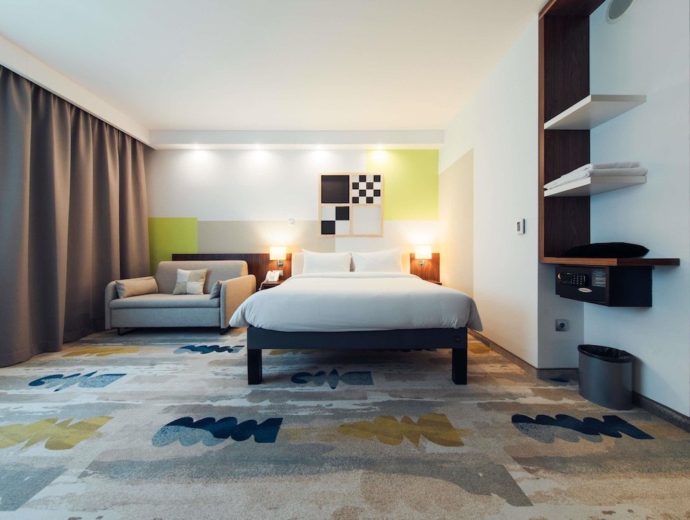 Habitación Estándar con 1 cama doble del hotel Ibis Styles Warsaw Airport. Foto 4