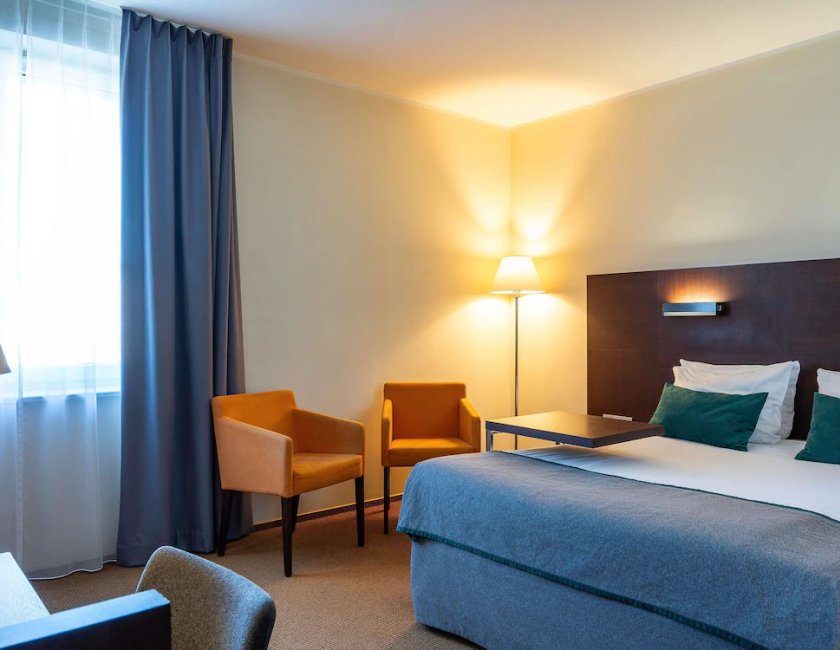 Habitación clásica, 1 cama de matrimonio del hotel Mercure Warszawa Airport. Foto 2