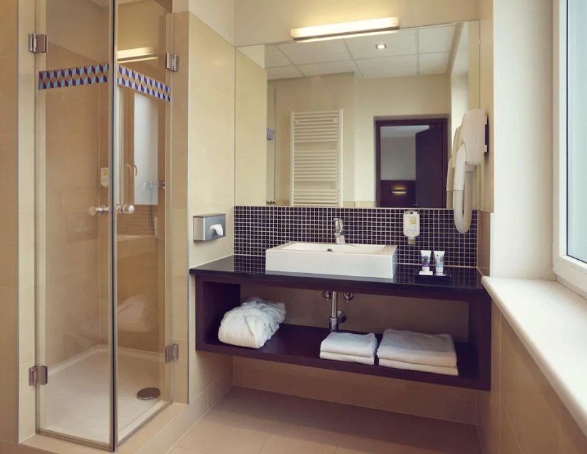 Habitación clásica, 1 cama de matrimonio del hotel Mercure Warszawa Airport. Foto 3