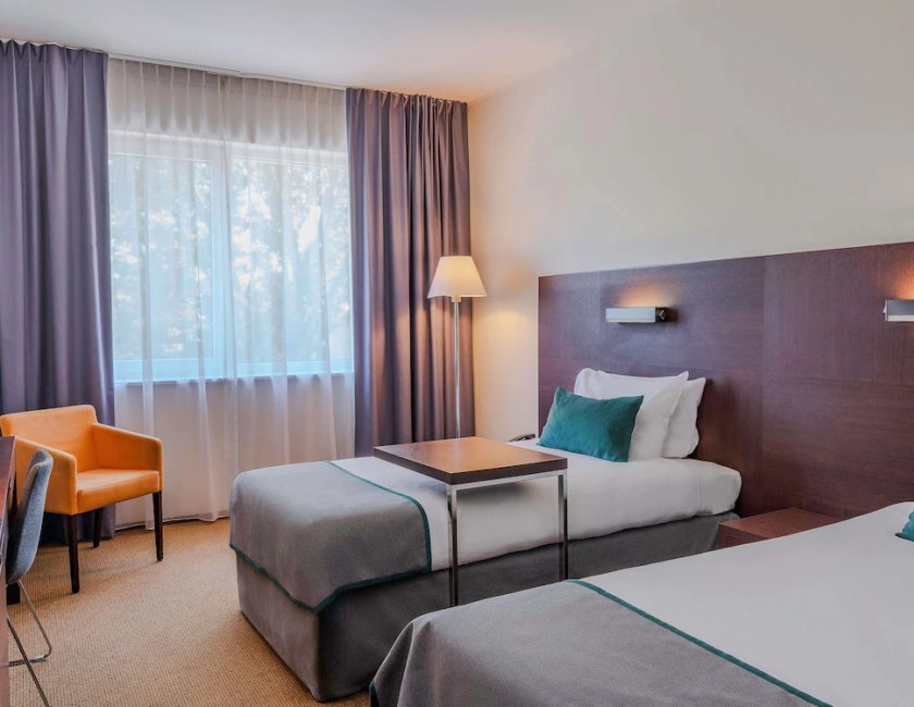 Habitación clásica, 2 camas individuales del hotel Mercure Warszawa Airport. Foto 4