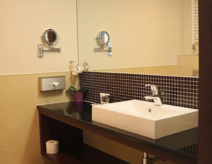 Habitación clásica, 2 camas individuales del hotel Mercure Warszawa Airport. Foto 5