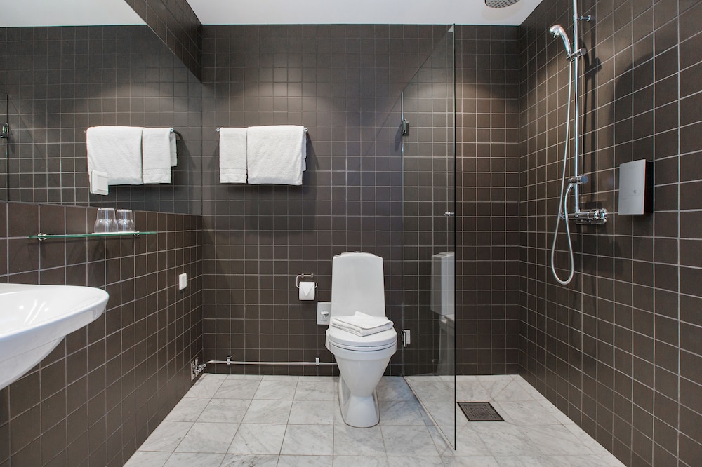 Habitación Doble Estándar del hotel Ibis Styles Stockholm Odenplan. Foto 5