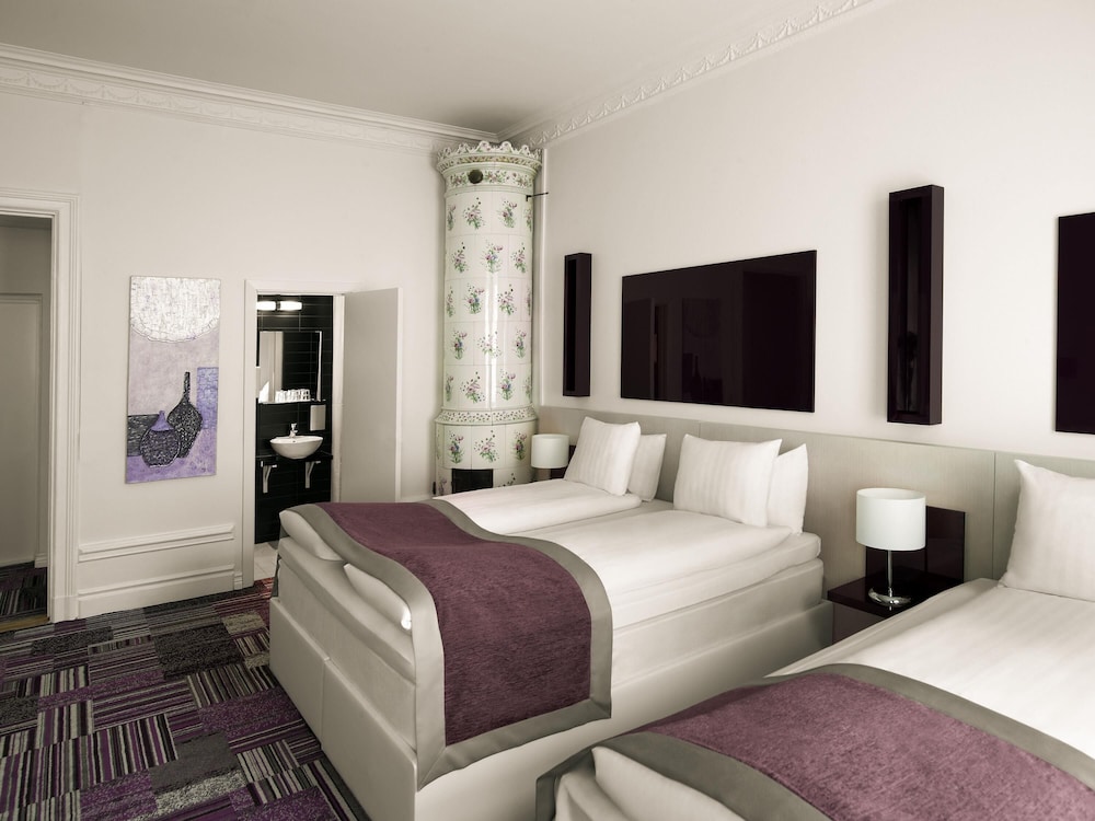 Habitación Triple Estándar del hotel Ibis Styles Stockholm Odenplan. Foto 4