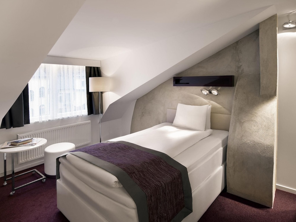 Habitación Individual Estándar del hotel Ibis Styles Stockholm Odenplan. Foto 1