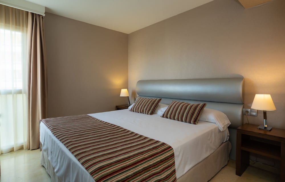 Two Bedroom Suite del hotel MS Aguamarina Costa del Sol. Foto 2