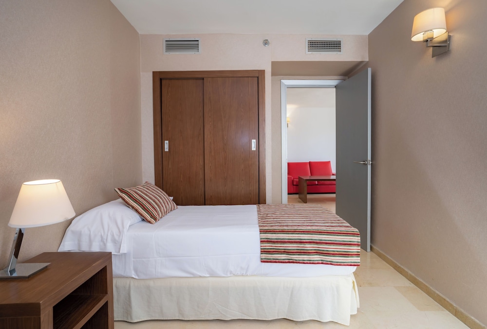 Two Bedroom Suite del hotel MS Aguamarina Costa del Sol. Foto 3