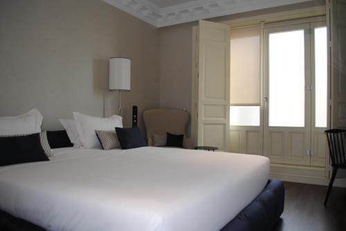 Habitación Doble Estándar - 1 o 2 camas del hotel Sardinero Madrid. Foto 2