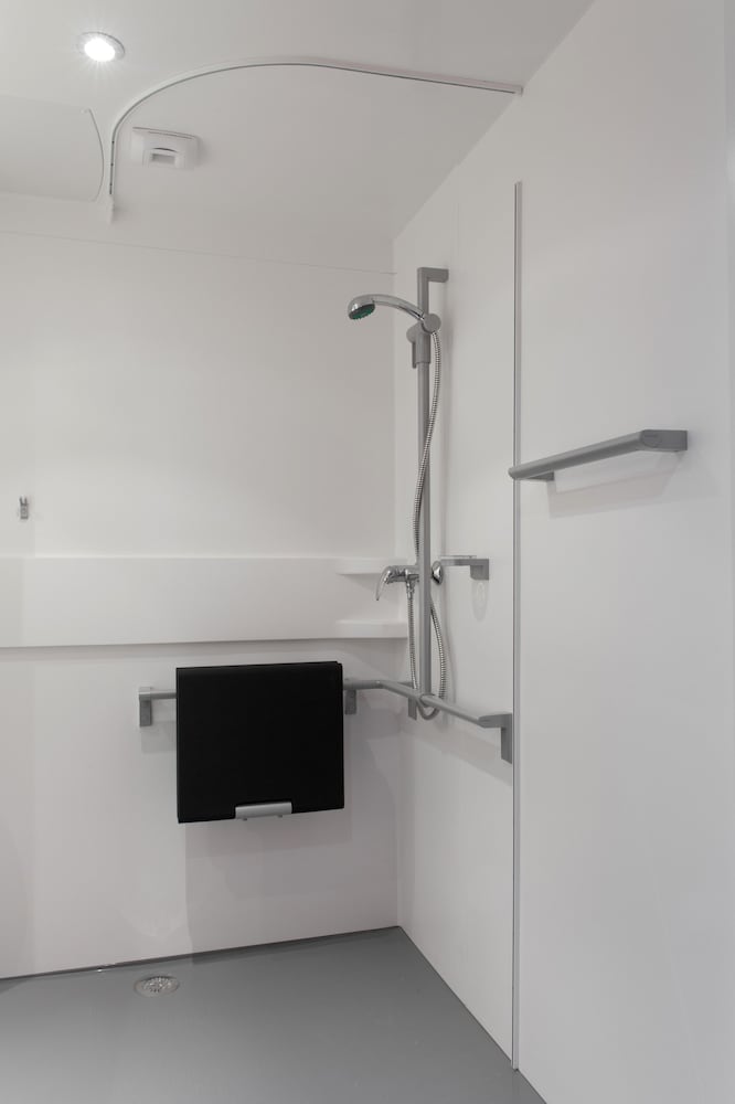 Habitación estándar con 2 camas individuales del hotel Residence Internationale. Foto 4