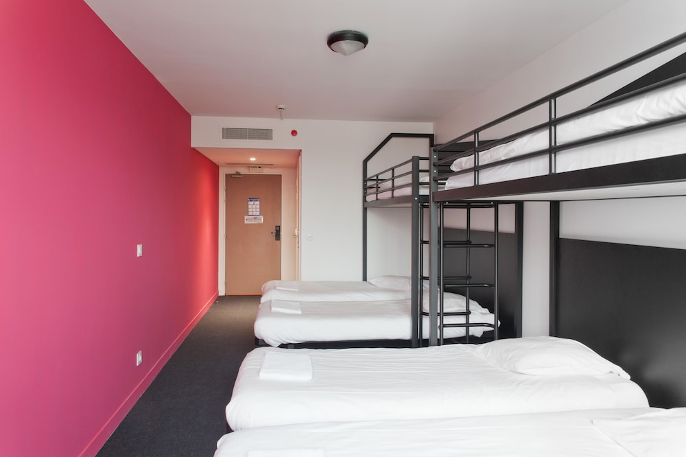 Dormitorio compartido económico, dormitorio mixto del hotel Residence Internationale. Foto 1