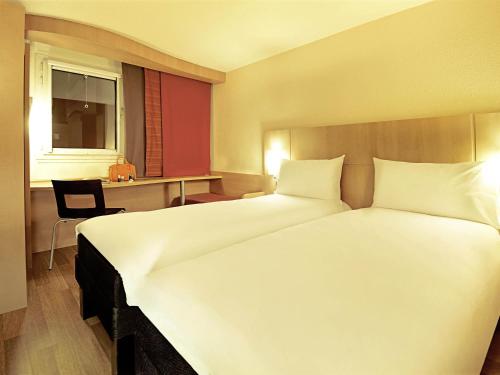 Habitación Doble Estándar del hotel Ibis Lleida