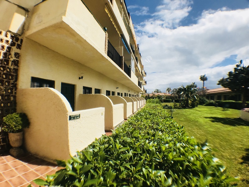 Habitación doble Balcón o Terraza Planta Baja del hotel Los Jazmines. Foto 1