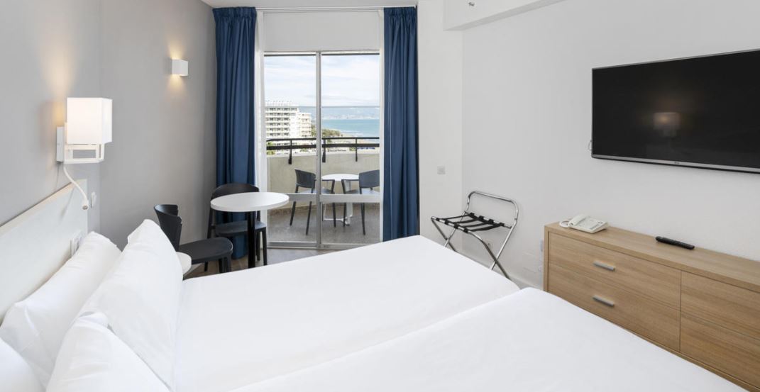 Estudio Vista Mar del hotel Sol Puerto Marina. Foto 1