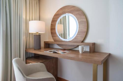 Alojamiento Superior con vistas al mar del hotel Costa Málaga by Pierre & Vacances. Foto 2