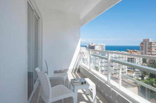 Alojamiento Superior con vistas al mar del hotel Costa Málaga by Pierre & Vacances. Foto 9