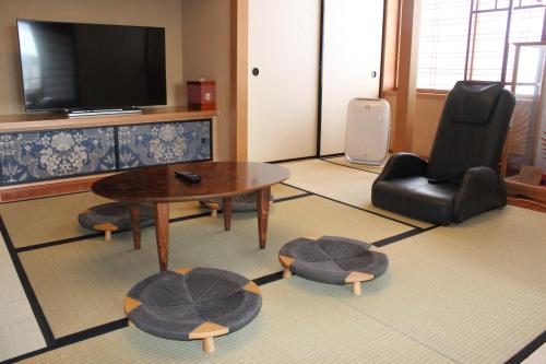 Habitación Deluxe de estilo japonés - No fumadores del hotel Honjin Hiranoya Kachoan. Foto 2