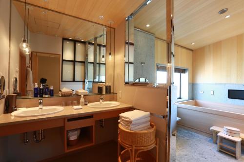 Suite Imperial - No fumadores del hotel Honjin Hiranoya Kachoan. Foto 9