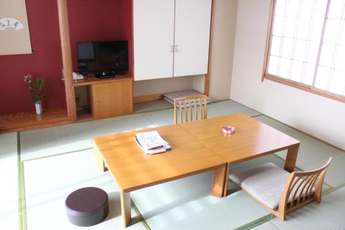 Habitación Estándar de estilo japonés con vistas a la ciudad del hotel Honjin Hiranoya Kofukan. Foto 3