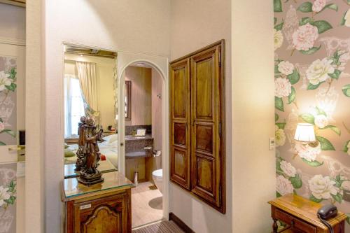 Habitación Doble Estándar - 2 camas del hotel Left Bank Saint Germain. Foto 4