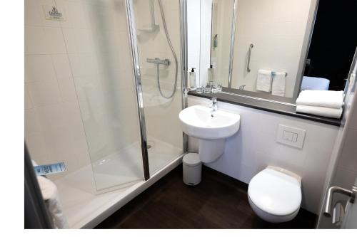 Habitación Familiar - 3 adultos máximo del hotel Travelodge Madrid Metropolitano. Foto 1