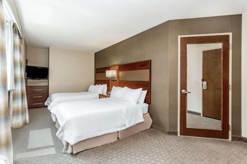 Habitación Doble con 2 camas dobles - Acceso habilitado para huéspedes de movilidad reducida del hotel Hampton Inn Manhattan Grand Central. Foto 1