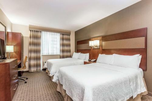 Habitación Doble con 2 camas dobles y vistas a la ciudad del hotel Hampton Inn Manhattan Grand Central