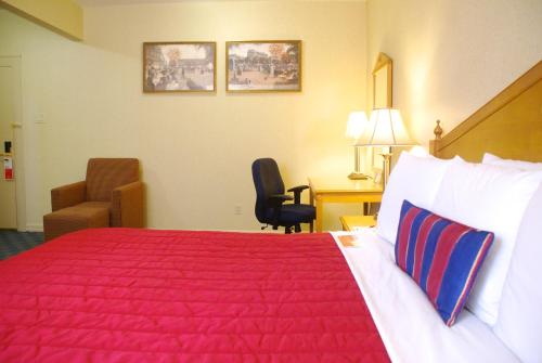 Habitación Doble - No fumadores del hotel Ramada by Wyndham Jersey City