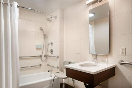 Estudio - 2 camas dobles del hotel Residence Inn NY by Marriot Manhattan Midtown East. Foto 7