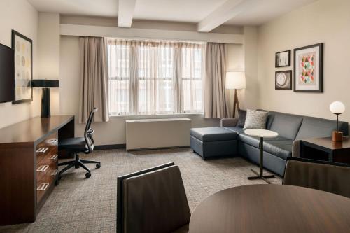 Suite con 2 camas grandes del hotel Residence Inn NY by Marriot Manhattan Midtown East. Foto 1