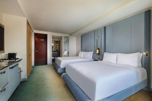 Habitación con vistas - Cama grande del hotel W Hoboken. Foto 1