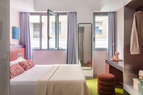 Habitación Doble Estándar del hotel Moderno Roma. Foto 8