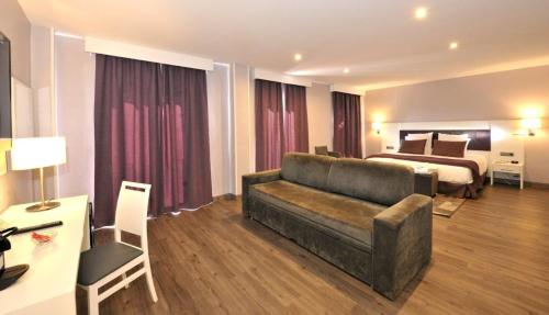 Suite del hotel Salobreña Suites. Foto 6