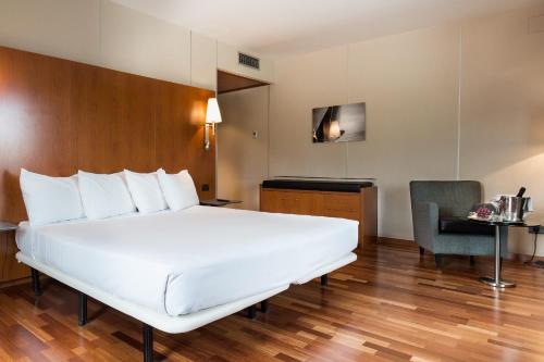 Habitación Doble Superior del hotel Exe Cuenca. Foto 1
