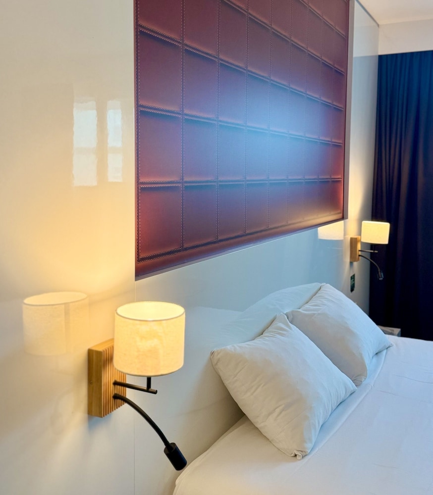Habitación Estándar con 1 cama doble del hotel Ibis Styles Bordeaux Saint Médard. Foto 5