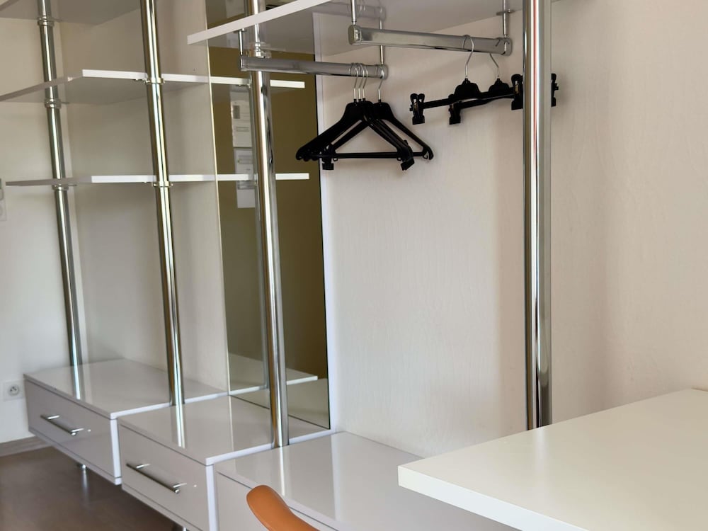 Suite - 2 camas dobles del hotel Ibis Styles Bordeaux Saint Médard. Foto 5