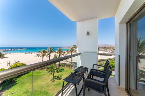 Habitación Deluxe con vistas al mar del hotel Barceló Fuerteventura Mar. Foto 2