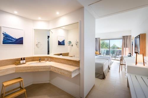 Habitación Doble con vistas al mar del hotel Barceló Fuerteventura Mar. Foto 2