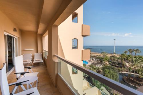 Suite Junior del hotel Elba Sara Beach and Golf Resort. Foto 11
