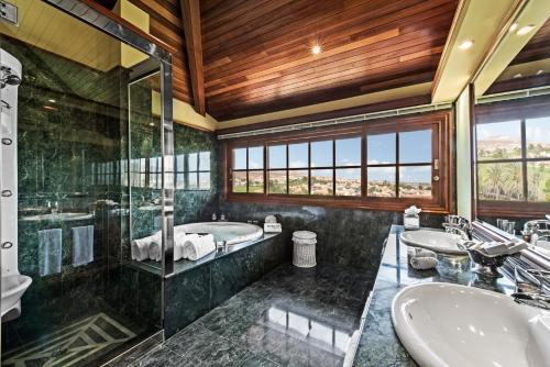 Suite Ático del hotel Elba Palace Golf Boutique Hotel. Foto 3