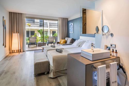 Suite Deluxe del hotel Barceló Fuerteventura Castillo. Foto 13