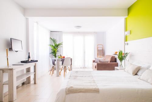 Apartamento Vista Piscina Balcón o Terraza 1 habitación 2 Camas individuales del hotel Dunas Club. Foto 2