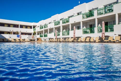 Apartamento con vistas a la piscina del hotel Dunas Club. Foto 5