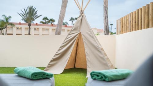Suite infantil Premier con vistas a la piscina del hotel HD Lobos Natura Fuerteventura. Foto 2